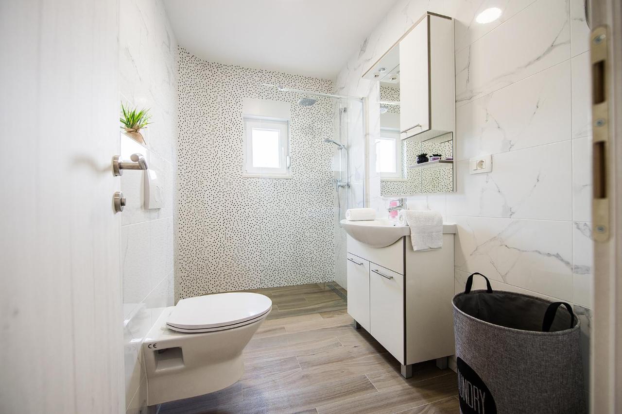 Apartmani Brdar Podstrana Luaran gambar